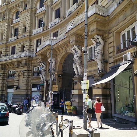 Caesar Napoli Hotell Eksteriør bilde